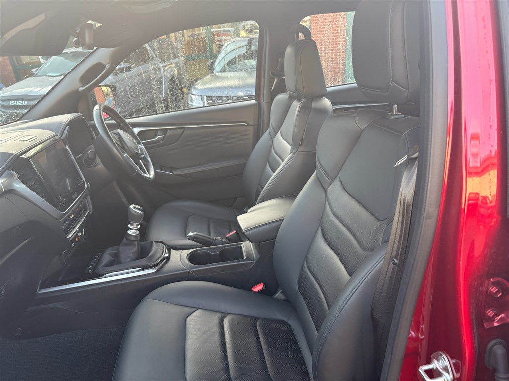 Used Isuzu D-Max 2024 for sale - 76948700: Photo 4