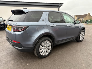 Used Land Rover Discovery Sport 2019 for sale - 78014875: Photo