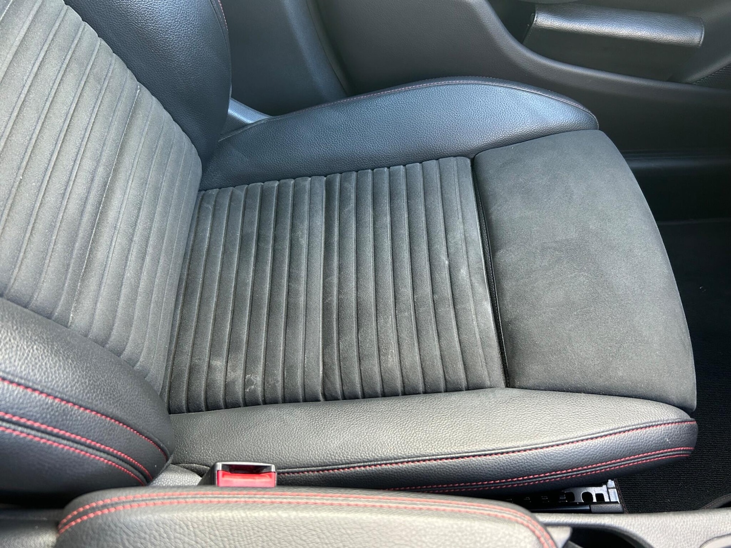 Used Mercedes-Benz B Class 2017 for sale - 76898411: Photo 34