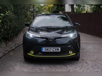 Used Toyota C-HR 2017 for sale - 75726261: Photo