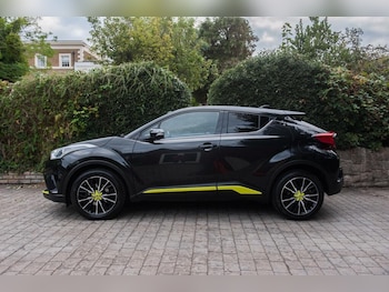 Used Toyota C-HR 2017 for sale - 75726261: Photo