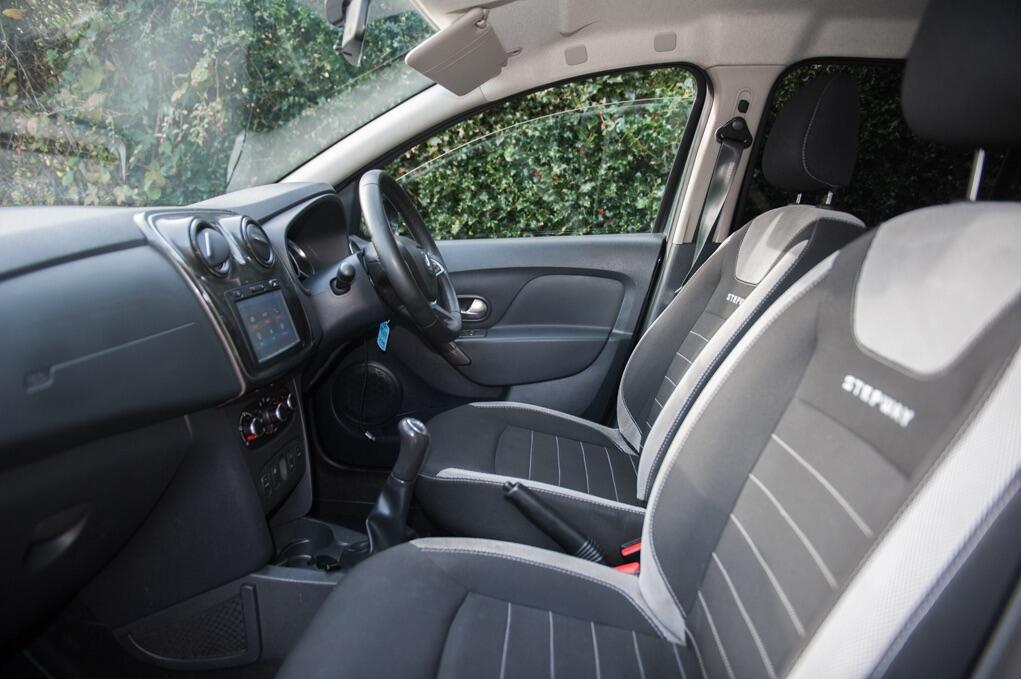 Used Dacia Sandero Stepway 2018 for sale - 76425748: Photo 8