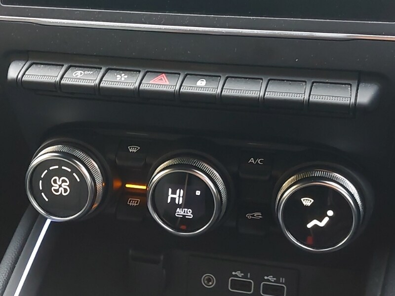 Used Renault Clio 2024 for sale - 77352760: Photo 15