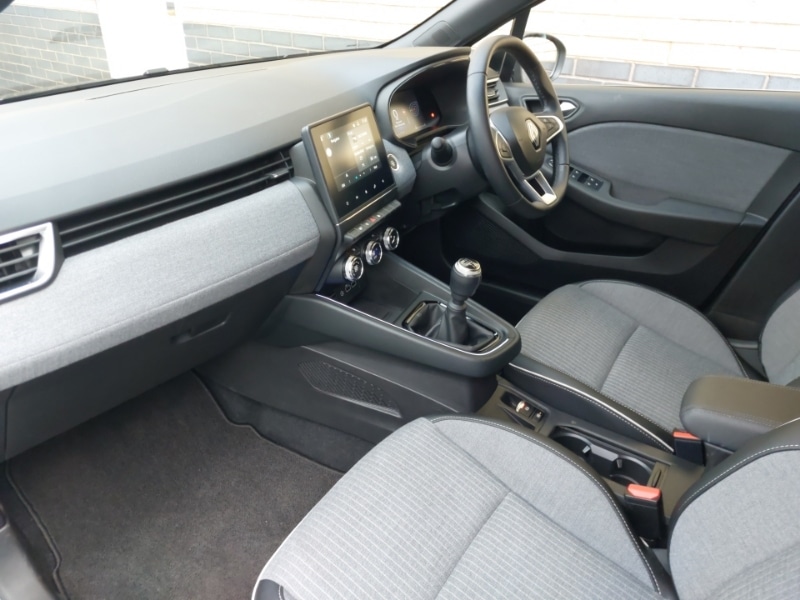 Used Renault Clio 2024 for sale - 77352760: Photo 5