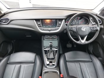 Used Vauxhall Grandland X 2018 for sale - 76269179: Photo 2