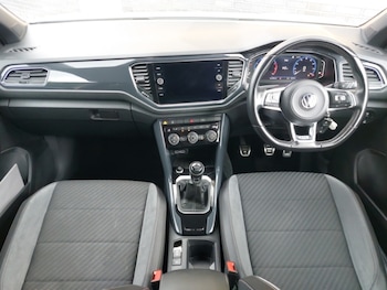 Used Volkswagen T-Roc 2018 for sale - 78795765: Photo