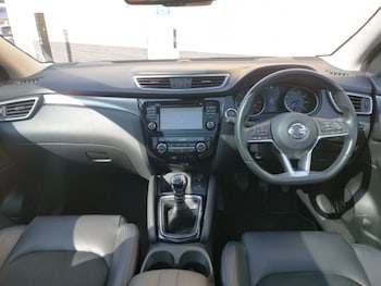 Used Nissan Qashqai 2018 for sale - 75599685: Photo