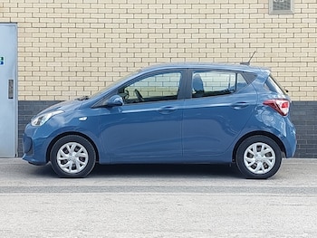 Used Hyundai i10 2017 for sale - 75526161: Photo
