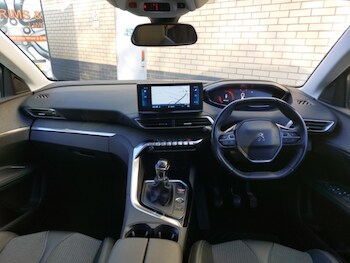 Used Peugeot 3008 2021 for sale - 76795535: Photo