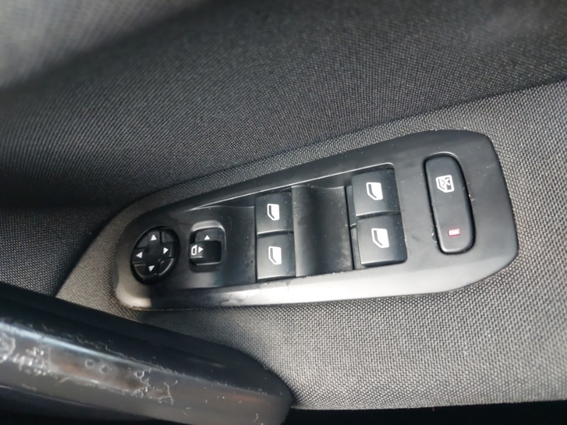 Used Peugeot 308 2016 for sale - 77669594: Photo 14