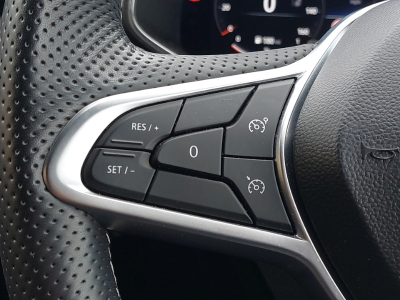 Used Renault Clio 2023 for sale - 77028603: Photo 17