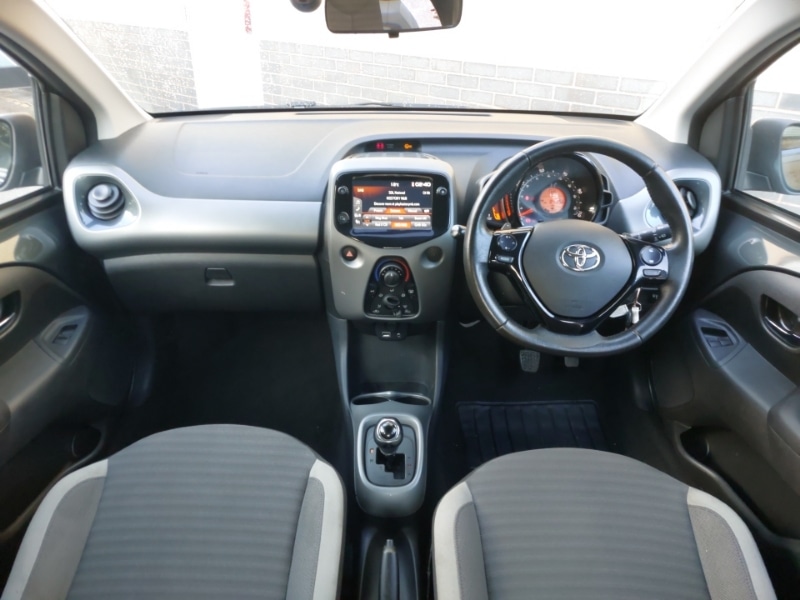 Used Toyota AYGO 2020 for sale - 76435127: Photo 2