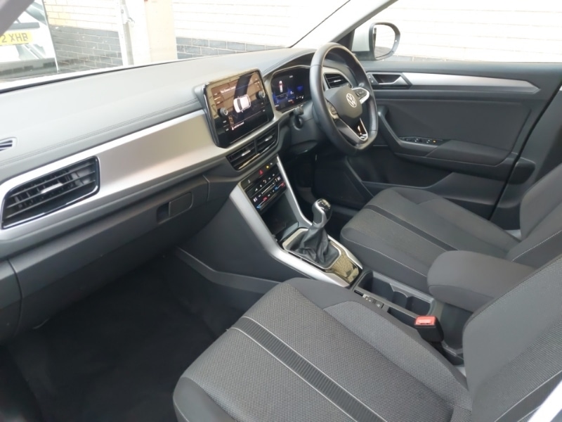Used Volkswagen T-Roc 2023 for sale - 77114547: Photo 5
