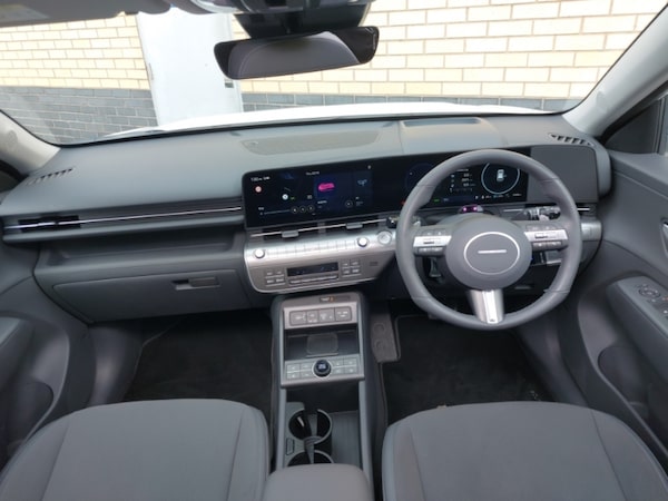 Used Hyundai KONA 2025 for sale - 76150961: Photo 2