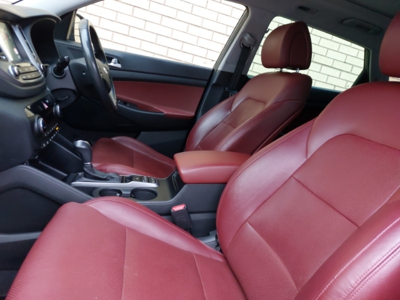 Used Hyundai TUCSON 2017 for sale - 76947292: Photo 5