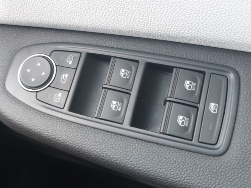 Used Renault Clio 2023 for sale - 77034899: Photo 16