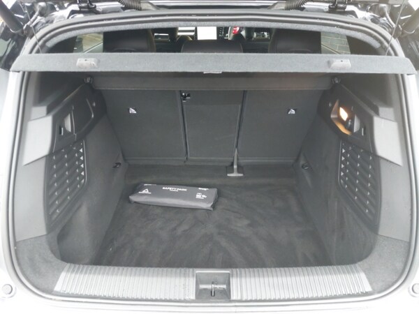 Used Renault Scenic E-Tech 2024 for sale - 76208494: Photo 8