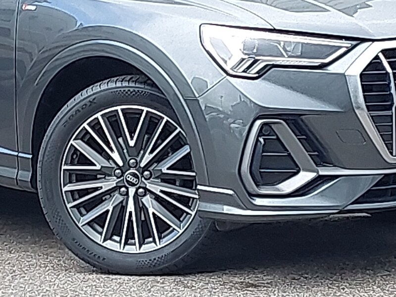 Used Audi Q3 2022 for sale - 77873925: Photo 9