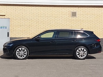 Used Skoda Superb 2024 for sale - 77062711: Photo