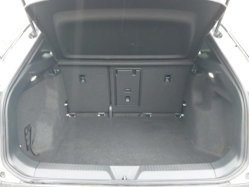 Used Volkswagen ID.4 2022 for sale - 77536531: Photo 8