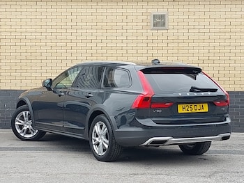 Used Volvo V90 2019 for sale - 78093599: Photo