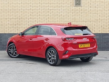 Used Kia Ceed 2025 for sale - 75656679: Photo