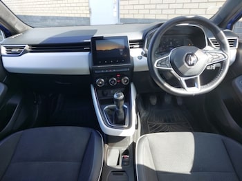 Used Renault Clio 2021 for sale - 75526158: Photo