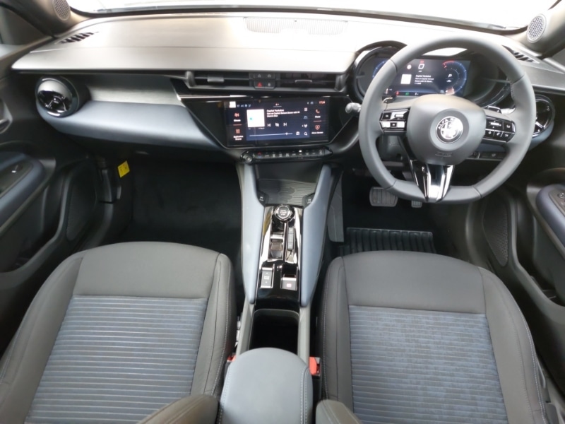 Used Alfa Romeo Junior 2025 for sale - 76493525: Photo 2