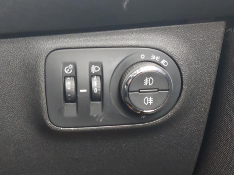 Used Vauxhall Corsa 2017 for sale - 76309246: Photo 14