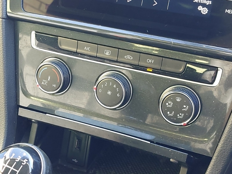 Used Volkswagen Golf 2019 for sale - 78113302: Photo 19