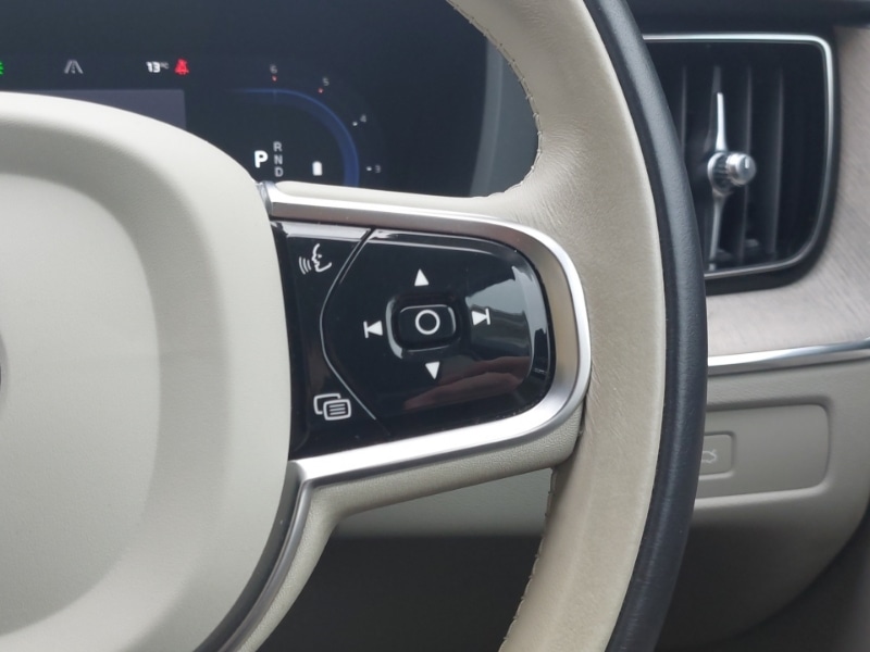 Used Volvo XC60 2023 for sale - 77114534: Photo 19