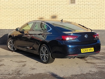 Used Vauxhall Insignia 2018 for sale - 76983054: Photo