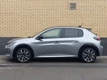 Used Peugeot 208 2021 for sale - 77141321: Photo