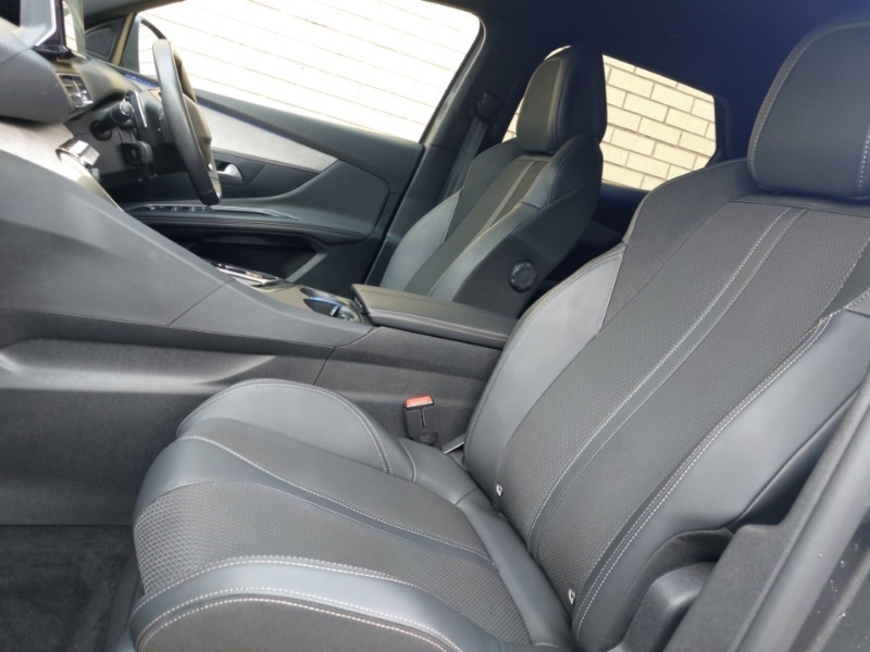 Used Peugeot 3008 2024 for sale - 76484009: Photo 5