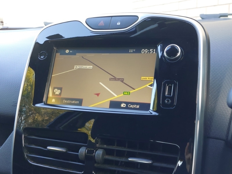 Used Renault Clio 2016 for sale - 76695977: Photo 10