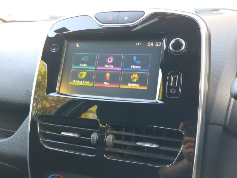 Used Renault Clio 2016 for sale - 76695977: Photo 11