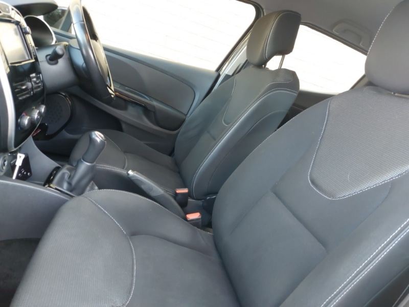 Used Renault Clio 2016 for sale - 76695977: Photo 5