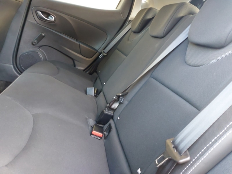 Used Renault Clio 2016 for sale - 76695977: Photo 6