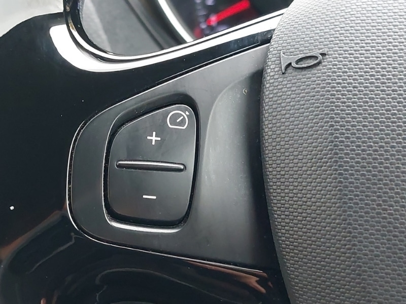 Used Renault Captur 2016 for sale - 76834132: Photo 12