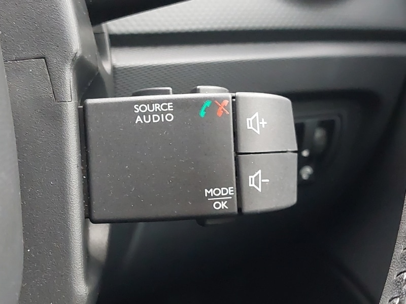 Used Renault Captur 2016 for sale - 76834132: Photo 14