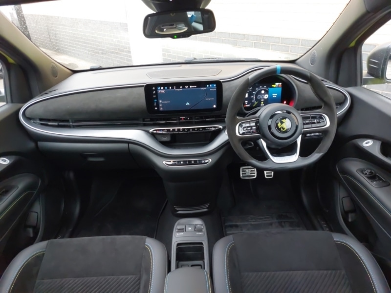 Used Abarth 500 2023 for sale - 76864409: Photo 2