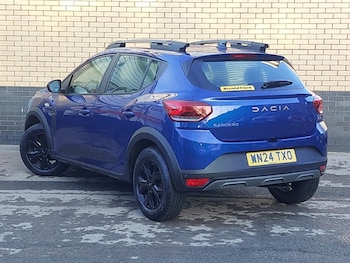 Used Dacia Sandero Stepway 2024 for sale - 77536529: Photo