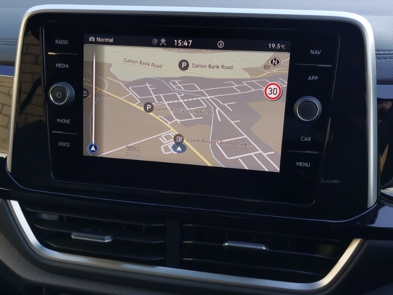 Used Volkswagen T-Roc 2024 for sale - 77938876: Photo 17