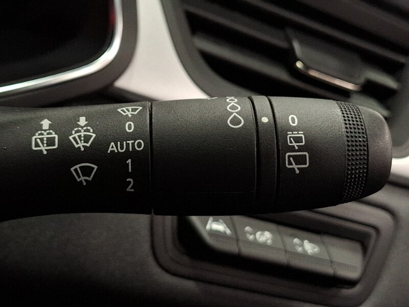 Used Renault Captur 2023 for sale - 78151245: Photo 18