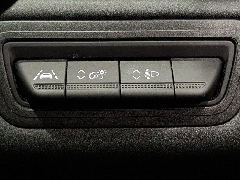 Used Renault Captur 2023 for sale - 78151245: Photo 19