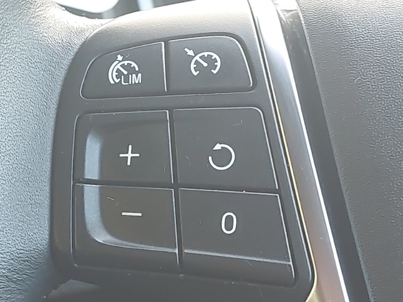 Used Volvo V40 2019 for sale - 76815867: Photo 16