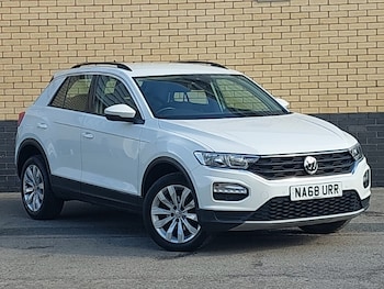 Used Volkswagen T-Roc 2018 for sale - 77832256: Photo