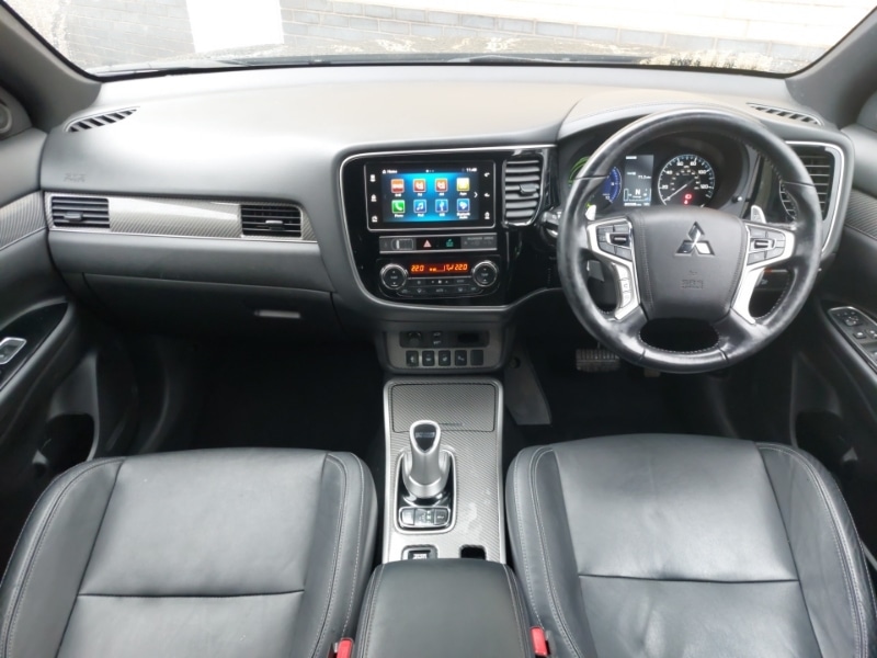 Used Mitsubishi Outlander 2019 for sale - 76556272: Photo 2