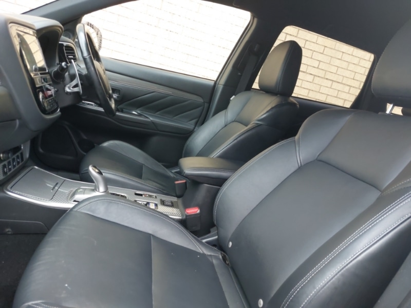 Used Mitsubishi Outlander 2019 for sale - 76556272: Photo 5