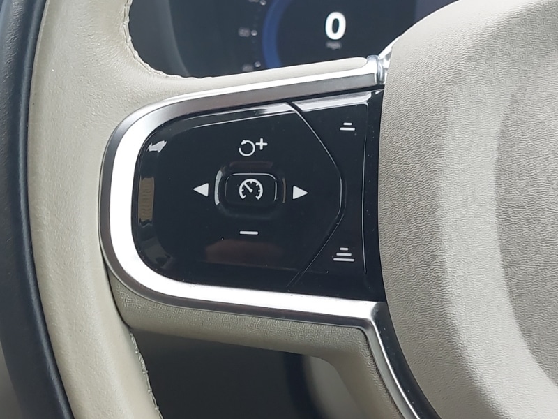 Used Volvo XC60 2023 for sale - 77078435: Photo 18